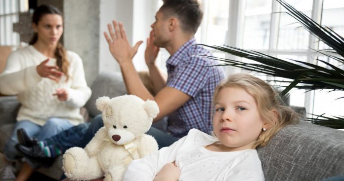 Hotarare judecatoreasca de divort si cerere pentru schimbarea contului de alocatie la AJPIS in 2026